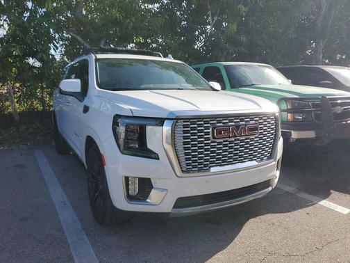 Summit White 2024 GMC Yukon XL Denali