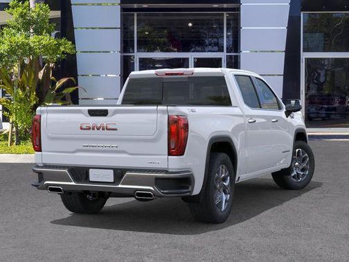 Glacier White Tricoat 2026 GMC Sierra 1500 SLT