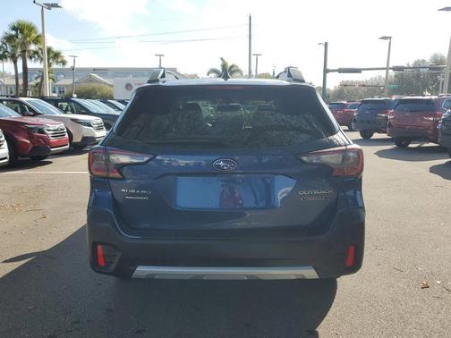 2022 Subaru Outback Touring XT