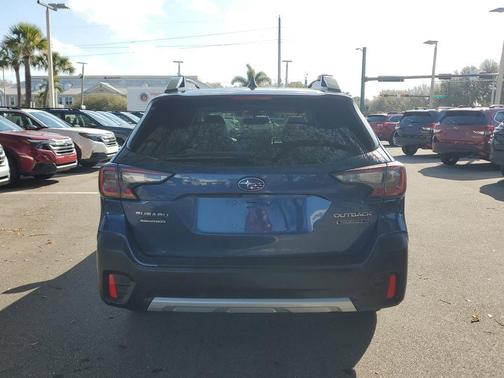 2022 Subaru Outback Touring XT