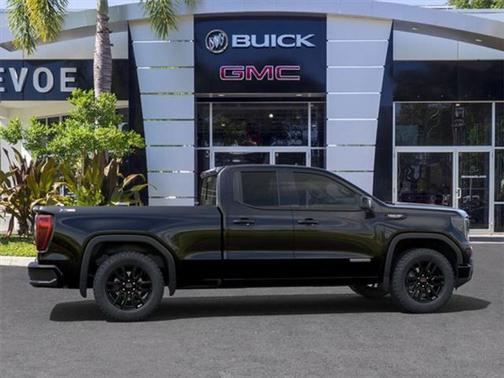 2025 GMC Sierra 1500 Elevation