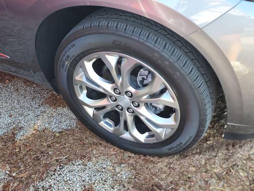 2021 Buick Enclave FWD Avenir