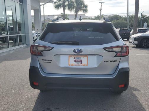 Ice Silver Metallic 2023 Subaru Outback Onyx Edition