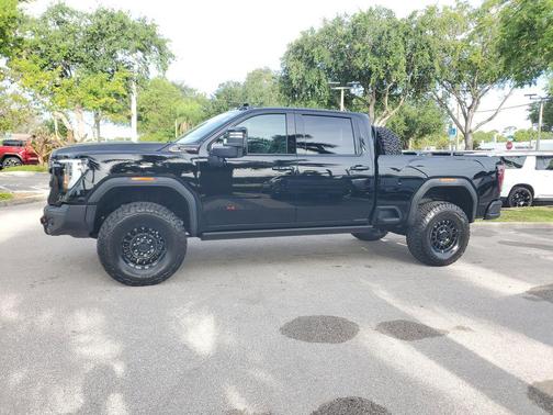 Onyx Black 2026 GMC Sierra 2500 AT4X