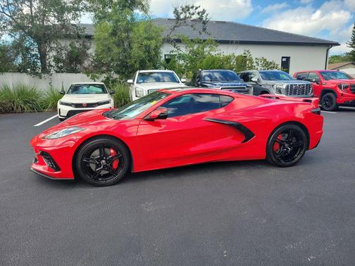 2021 Chevrolet Corvette Stingray w/3LT