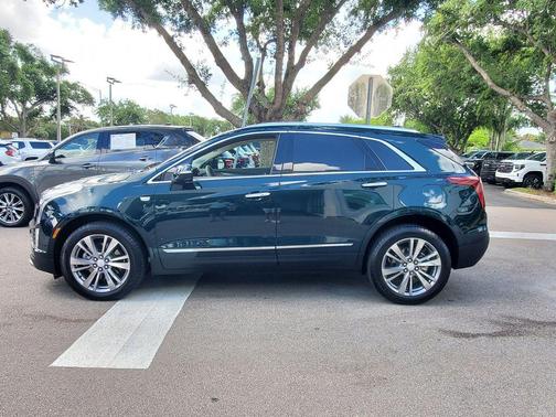 Emerald Lake Metallic 2024 Cadillac XT5 Premium Luxury