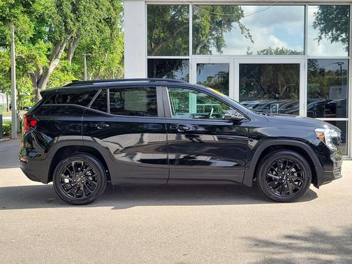 Ebony Twilight Metallic 2023 GMC Terrain SLE