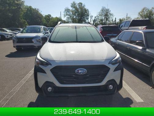 Crystal White Pearl 2025 Subaru Outback Onyx Edition
