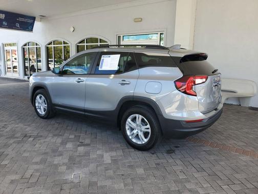 Sterling Metallic 2024 GMC Terrain SLE