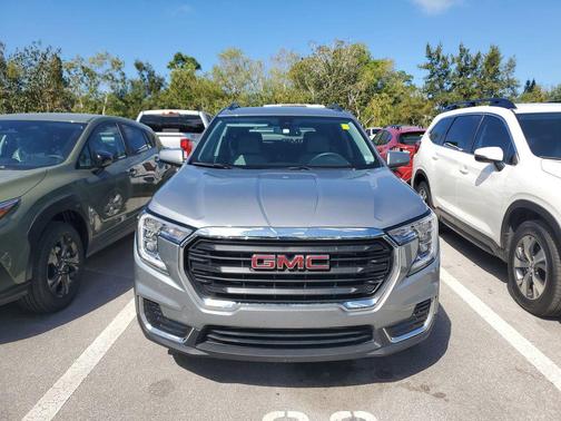 Sterling Metallic 2024 GMC Terrain SLE