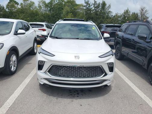 White Frost Tricoat 2024 Buick Encore GX Avenir