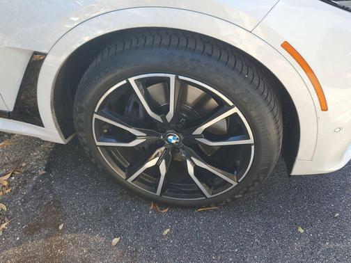 2019 BMW X7 xDrive50i