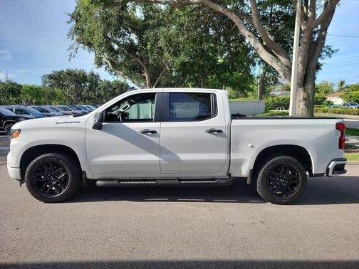 Summit White 2025 Chevrolet Silverado 1500 Custom