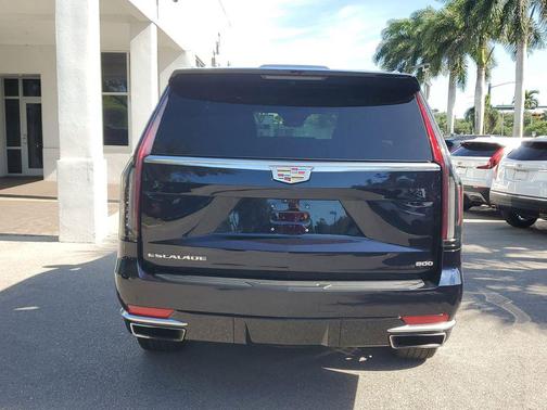 Dark Moon Blue Metallic 2022 Cadillac Escalade Premium Luxury