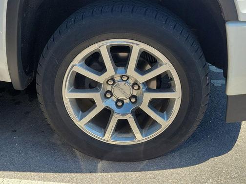 White Frost Tricoat 2018 GMC Sierra 1500 Denali
