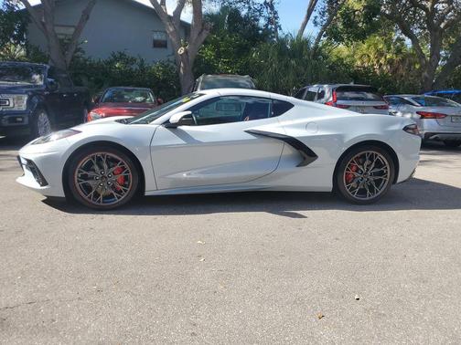 2023 Chevrolet Corvette Stingray w/2LT