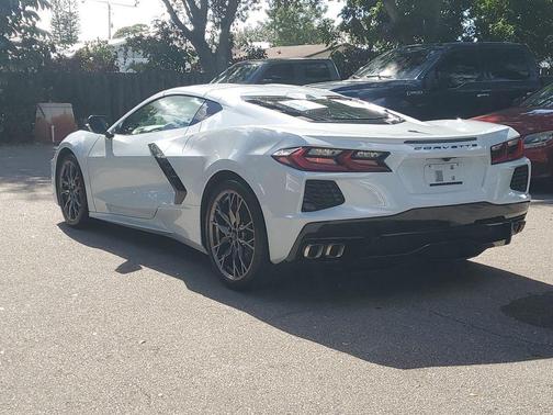 2023 Chevrolet Corvette Stingray w/2LT