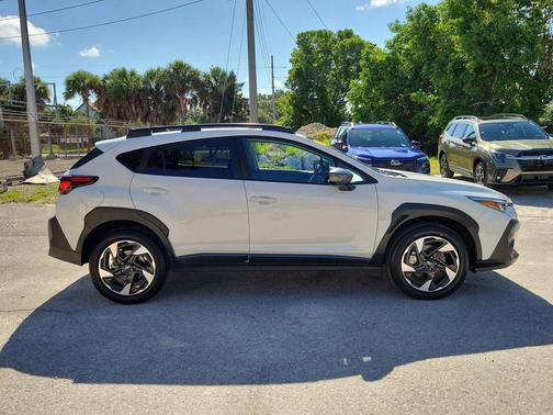 Crystal White Pearl 2025 Subaru Crosstrek Limited