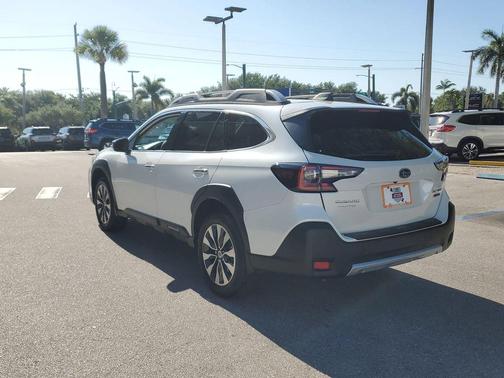 Crystal White Pearl 2024 Subaru Outback Touring