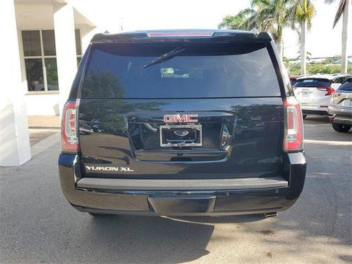 2020 GMC Yukon XL SLT