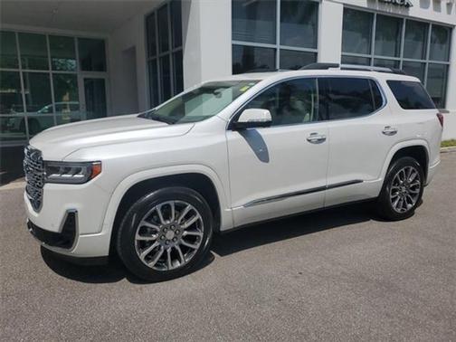 2022 GMC Acadia Denali