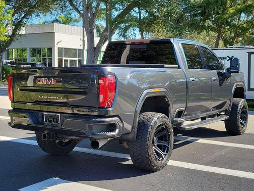 2020 GMC Sierra 2500 Denali