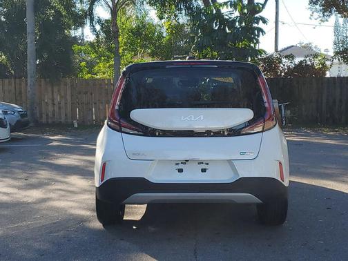 2023 Kia Soul EX