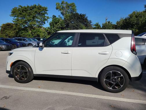 2023 Kia Soul EX