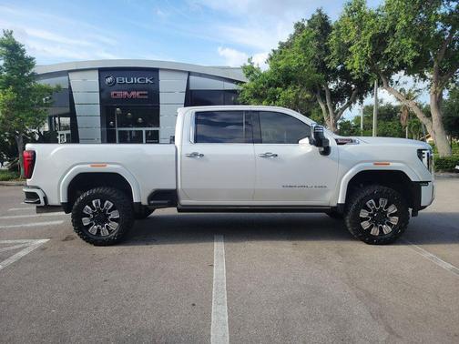 White Frost Tricoat 2024 GMC Sierra 2500 Denali