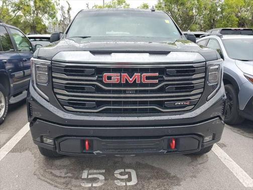 2022 GMC Sierra 1500 AT4