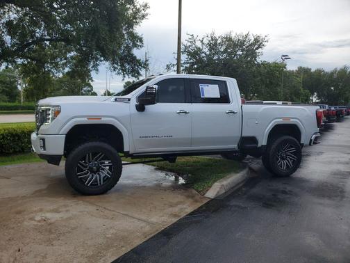 2023 GMC Sierra 2500 Denali