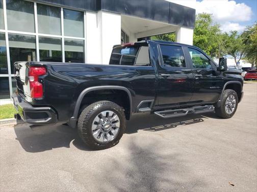 2024 Chevrolet Silverado 2500 Custom