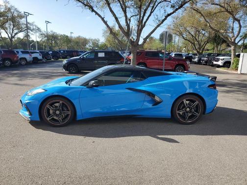 2023 Chevrolet Corvette Stingray w/3LT