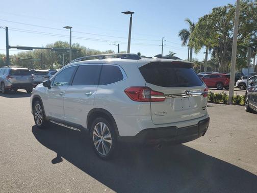 Crystal White Pearl 2022 Subaru Ascent Touring 7-Passenger