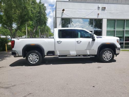 Summit White 2021 GMC Sierra 2500 SLT