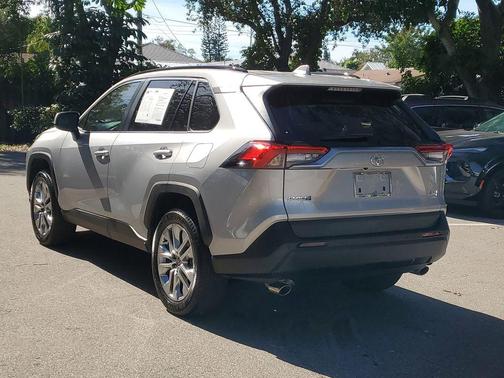 2023 Toyota RAV4 XLE Premium