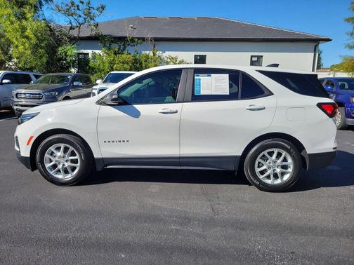 2022 Chevrolet Equinox LS