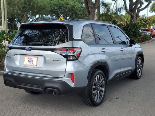 Ice Silver Metallic 2025 Subaru Forester Touring