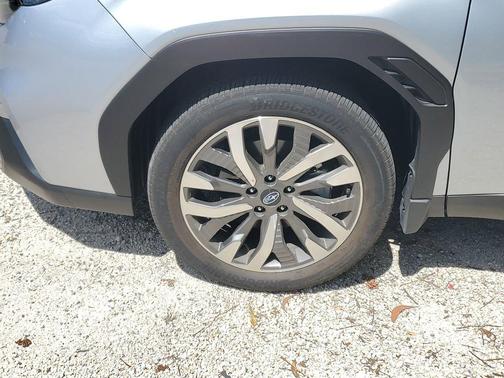 Ice Silver Metallic 2025 Subaru Forester Touring