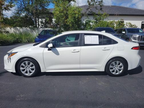 2023 Toyota Corolla LE