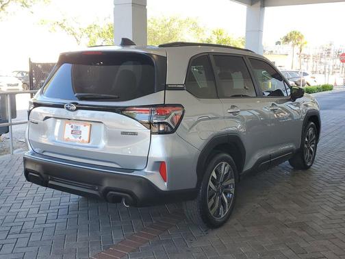 Ice Silver Metallic 2025 Subaru Forester Hybrid Touring