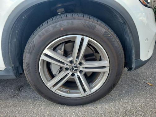 2021 Mercedes-Benz GLC 300 Base
