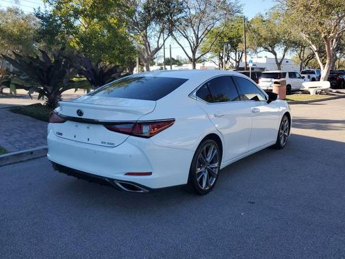 2019 Lexus ES 350 F Sport