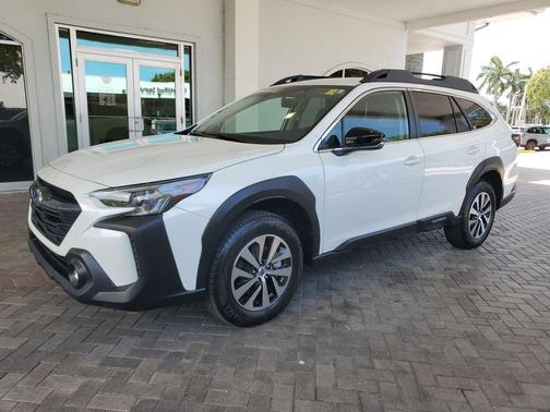 Crystal White Pearl 2023 Subaru Outback Premium