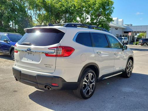 Crystal White Pearl 2023 Subaru Ascent Touring 7-Passenger