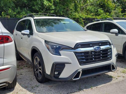 Crystal White Pearl 2023 Subaru Ascent Touring 7-Passenger