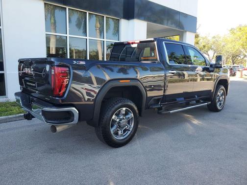 2025 GMC Sierra 2500 SLT