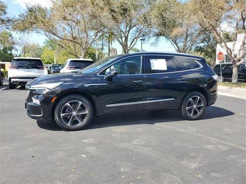 2022 Buick Enclave AWD Essence