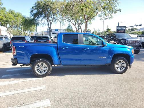 Marine Blue Metallic 2020 GMC Canyon SLE