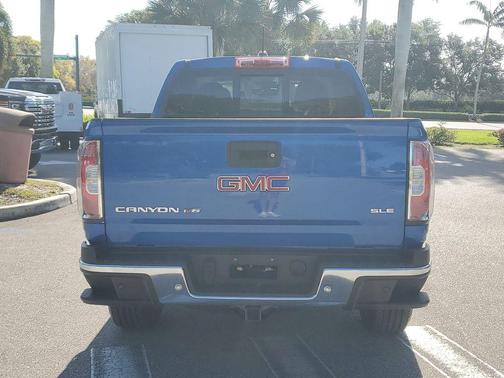 Marine Blue Metallic 2020 GMC Canyon SLE